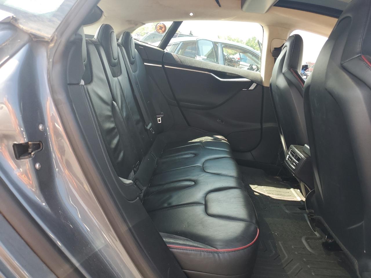 2013 Tesla Model S VIN: 5YJSA1CP5DFP05260 Lot: 62391945