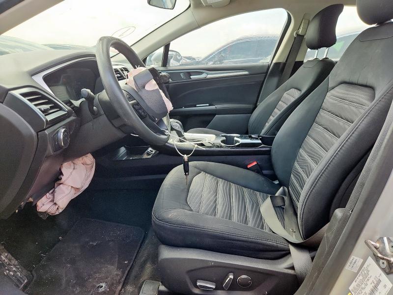  FORD FUSION 2016 Серебристый