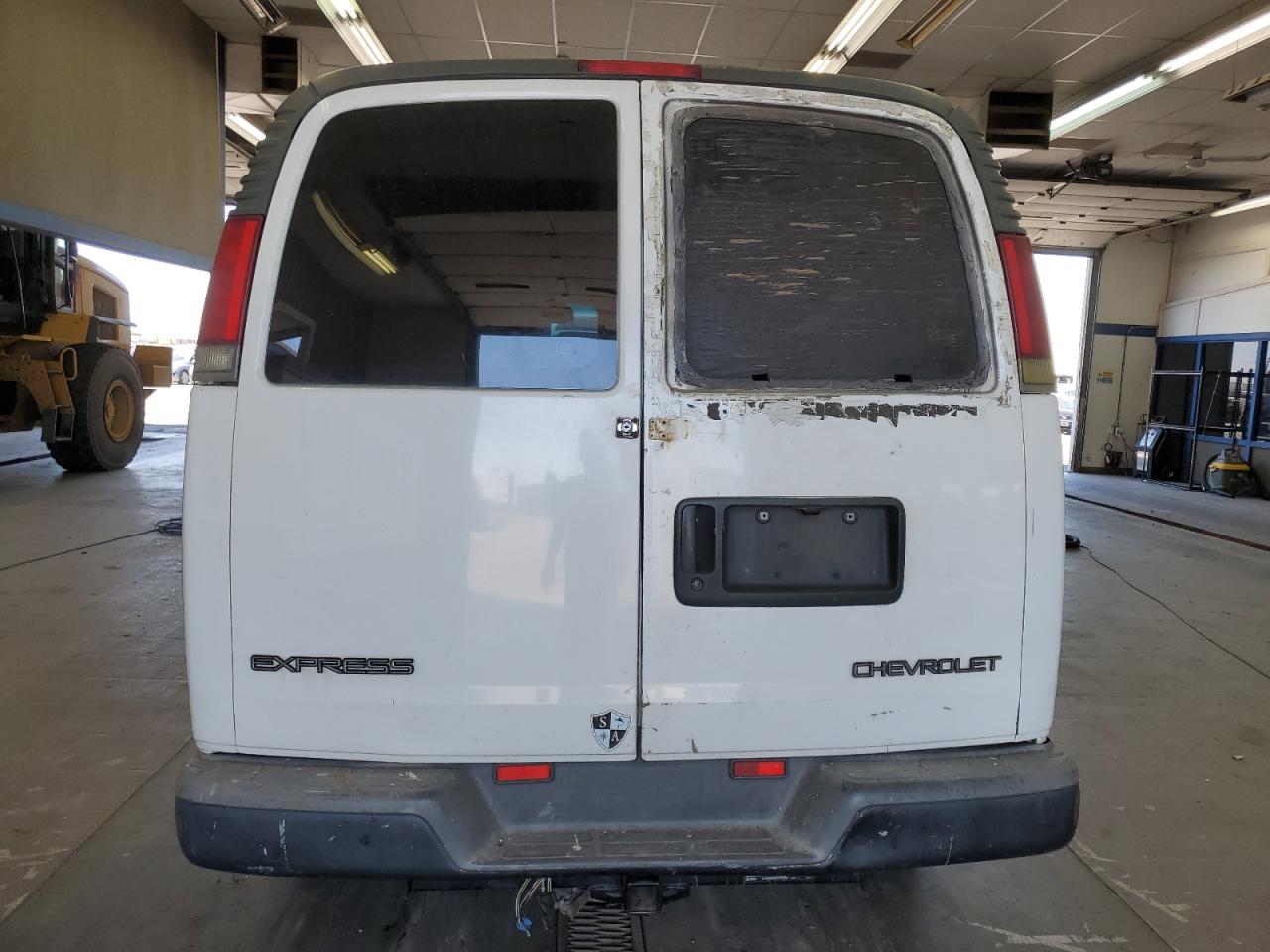 2002 Chevrolet Express G3500 VIN: 1GCHG39R421228551 Lot: 65323445