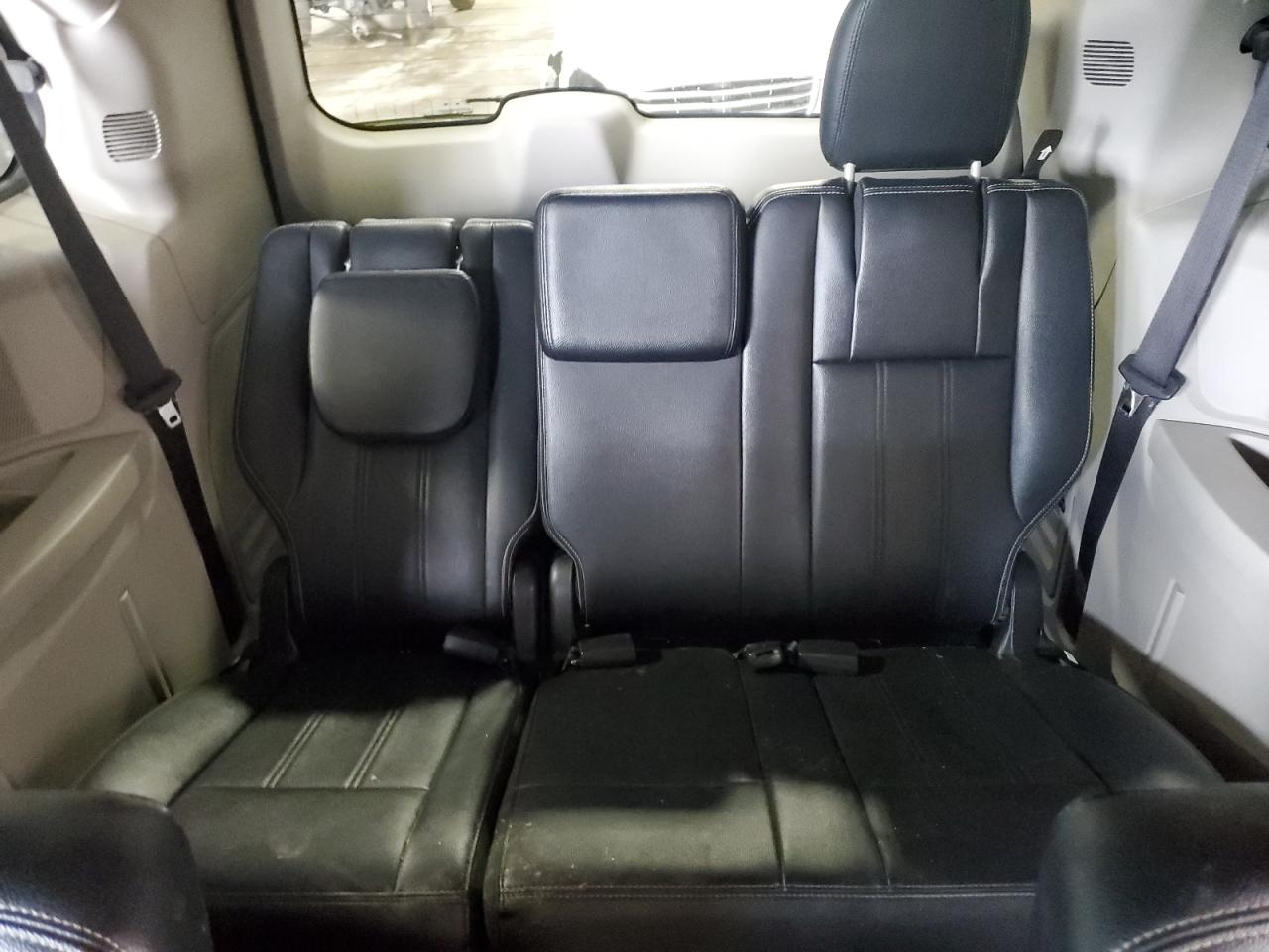 2015 Chrysler Town & Country Touring VIN: 2C4RC1BG3FR618068 Lot: 64503175