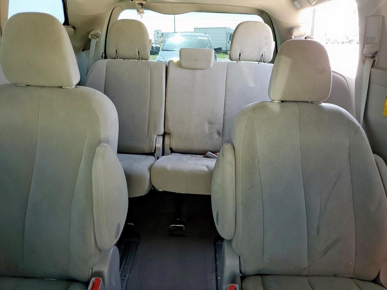 2014 Toyota Sienna VIN: 5TDZK3DC1ES506058 Lot: 64010755