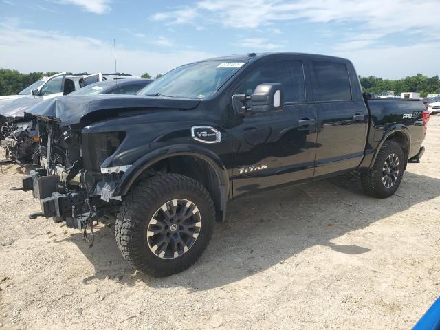  NISSAN TITAN 2017 Черный