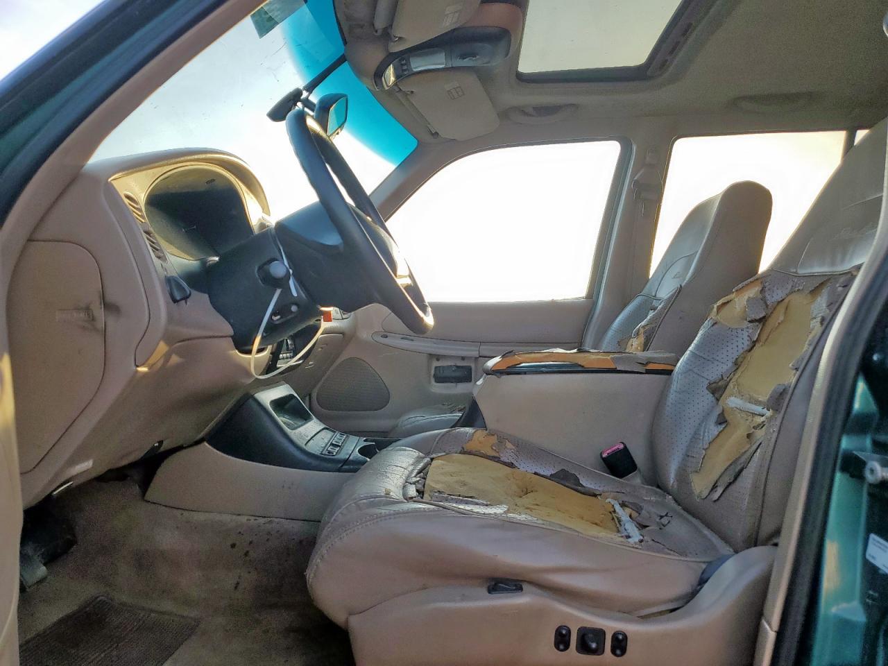 1998 Ford Explorer VIN: 1FMZU32E9WZA79111 Lot: 65396225