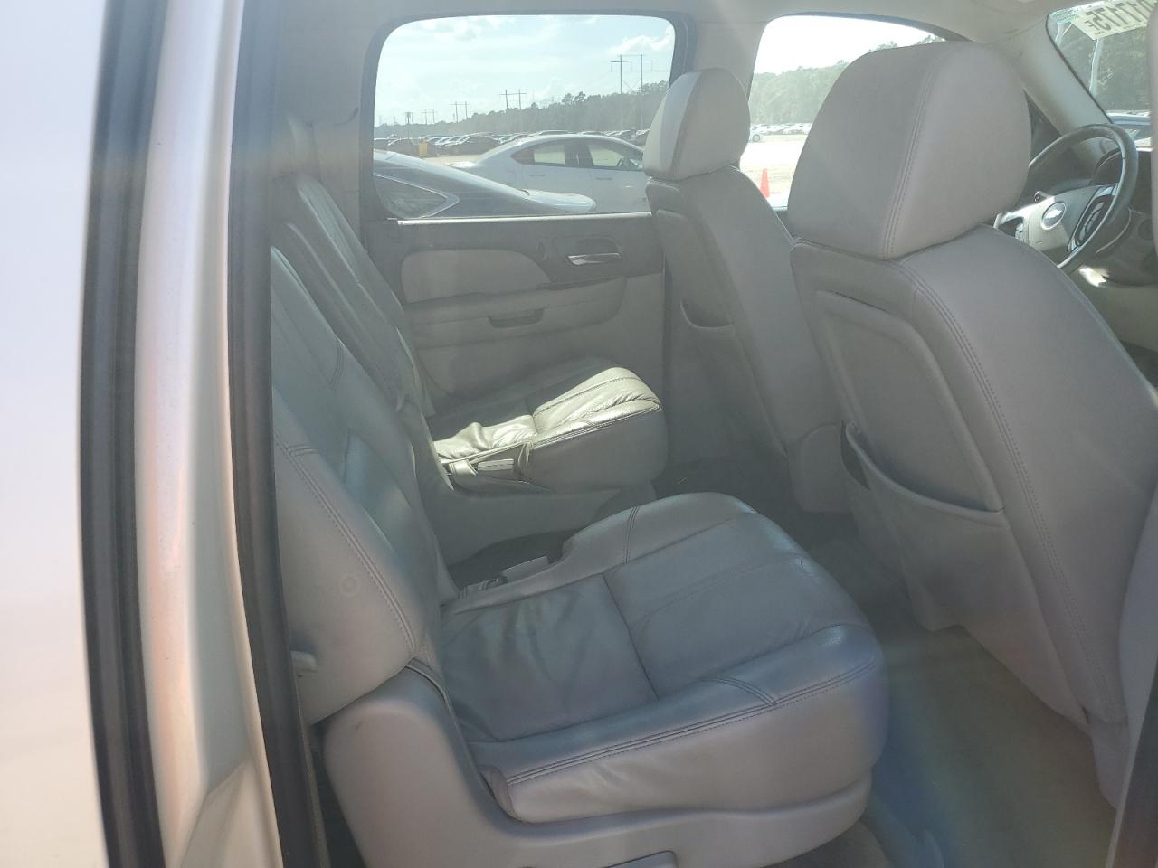 2008 Chevrolet Suburban C1500 Ls VIN: 1GNFC16018R182031 Lot: 65017175