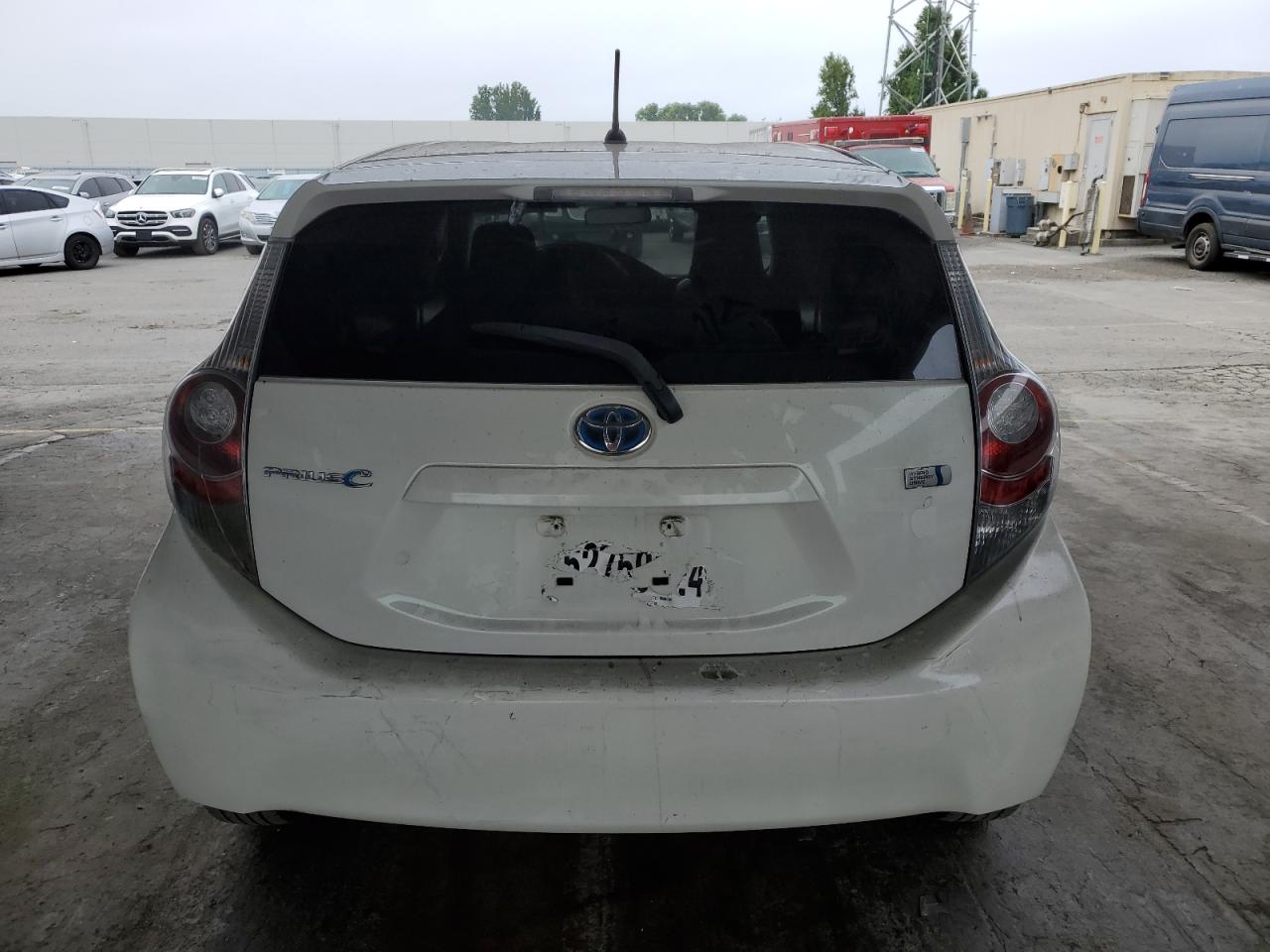 2012 Toyota Prius C VIN: JTDKDTB36C1020953 Lot: 64756345