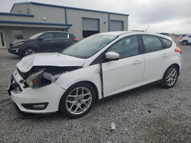 Hatchbacks FORD FOCUS 2015 White