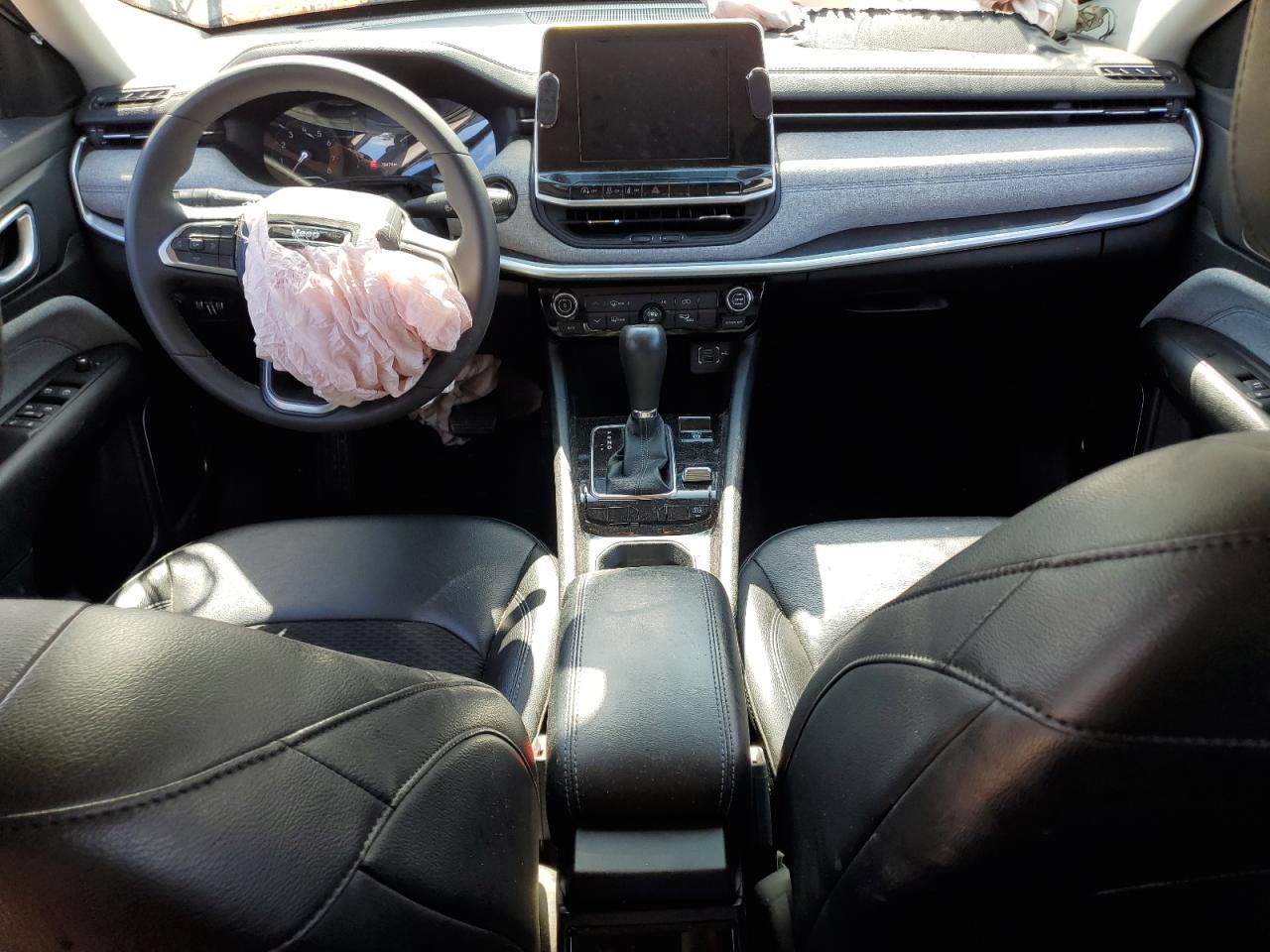 2022 Jeep Compass Latitude VIN: 3C4NJDBB3NT119938 Lot: 64960325