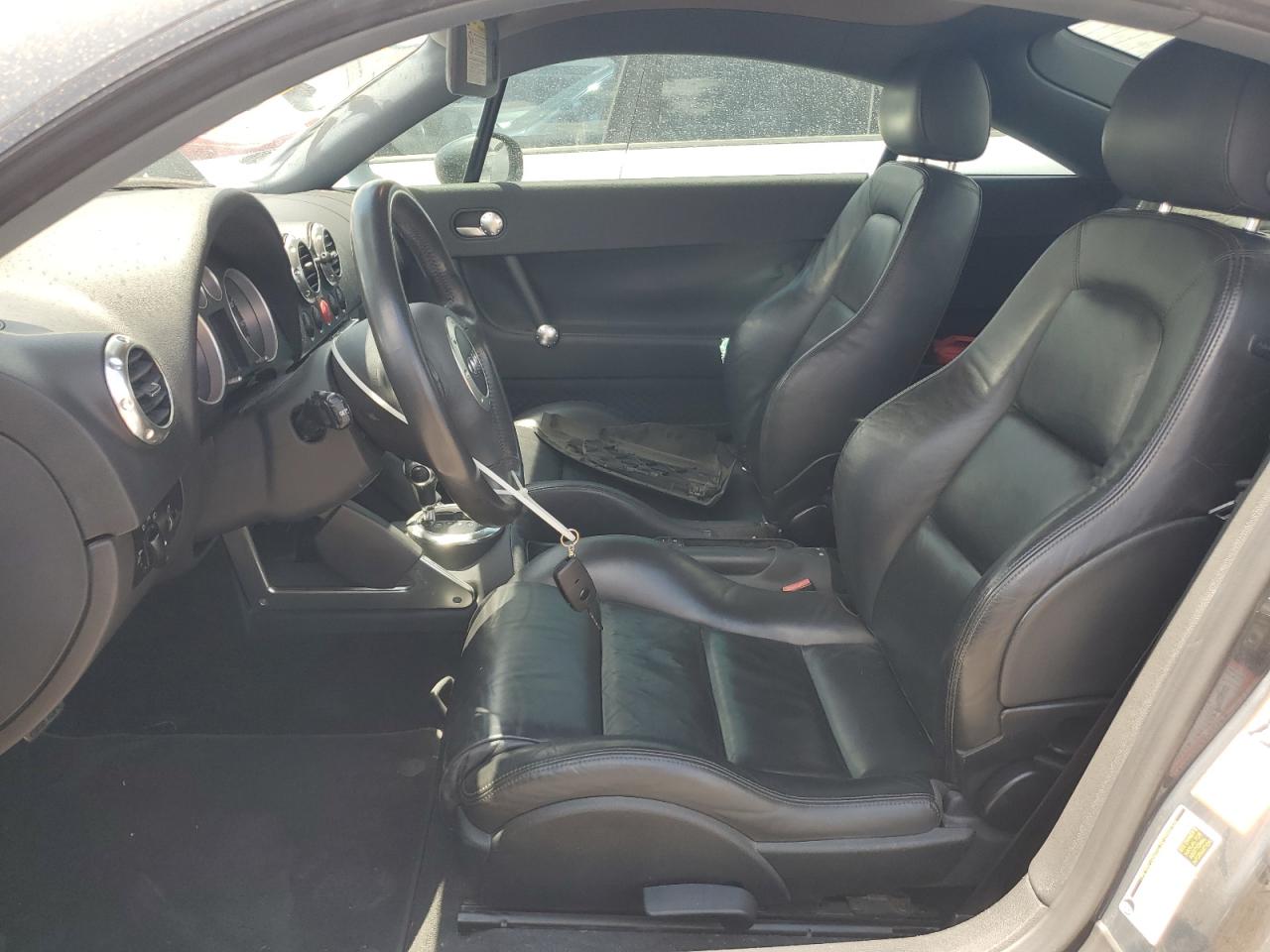 Фото: TRUSC28N761005653