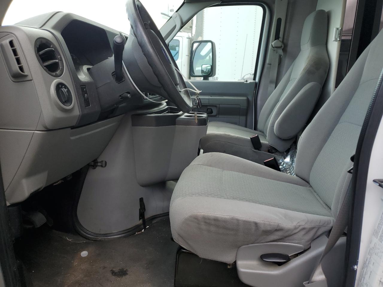 2011 Ford Econoline E450 Super Duty Cutaway Van VIN: 1FDXE4FS2BDA86872 Lot: 63217505