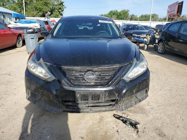  NISSAN ALTIMA 2017 Czarny