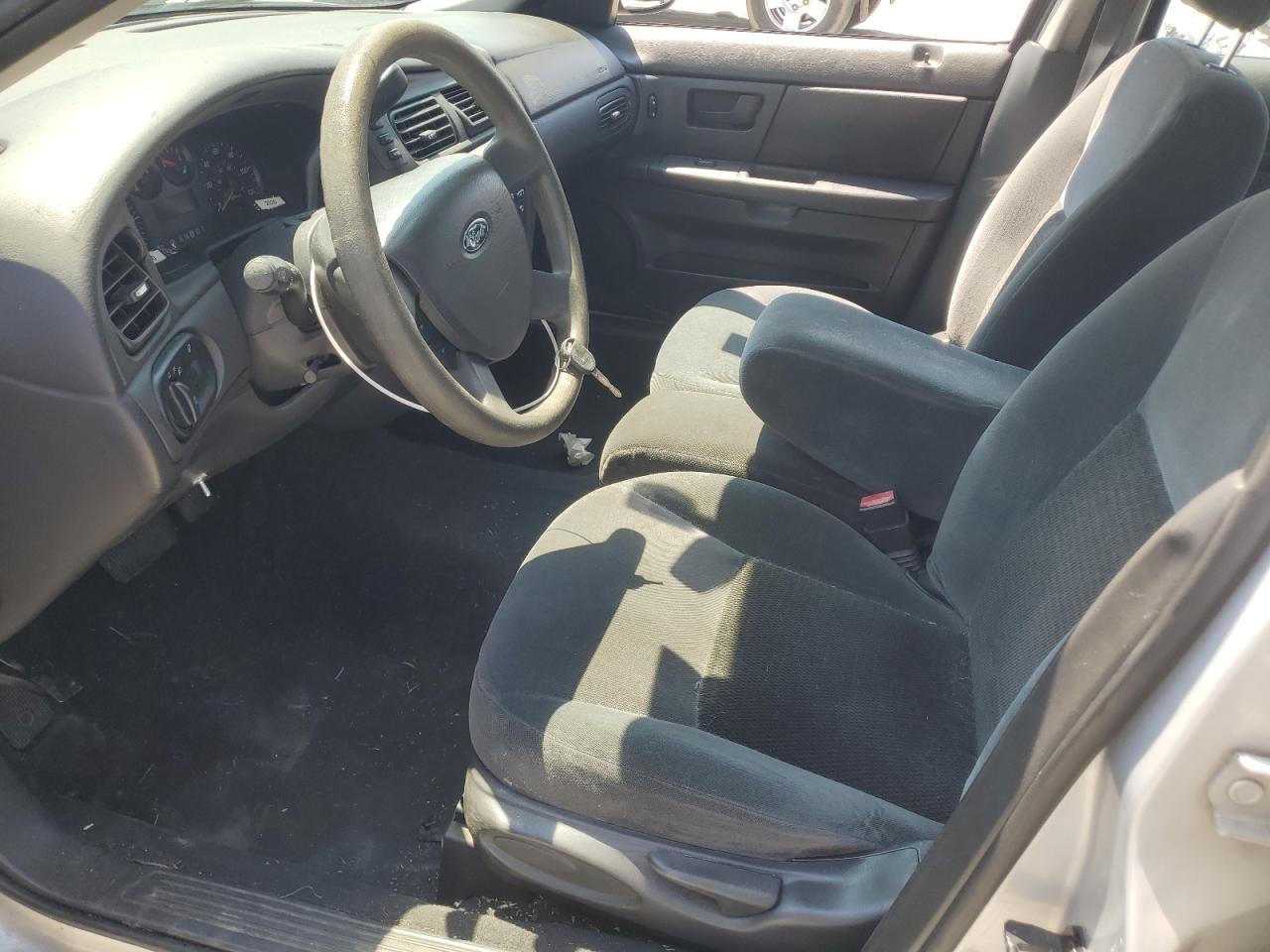 2005 Ford Taurus Se VIN: 1FAFP53U85A272630 Lot: 61852075