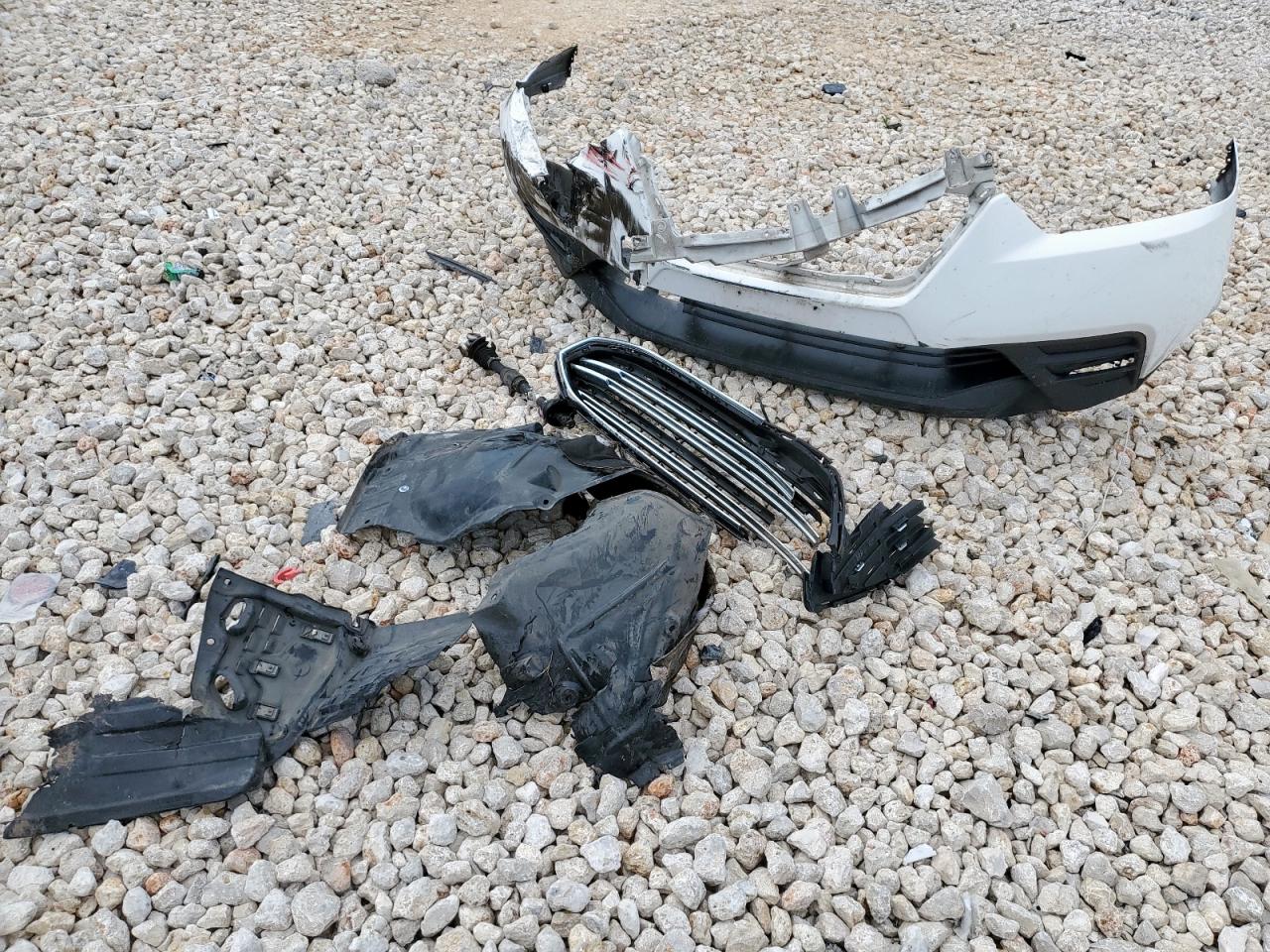 2018 Nissan Kicks S VIN: 3N1CP5CU7JL536911 Lot: 63876815