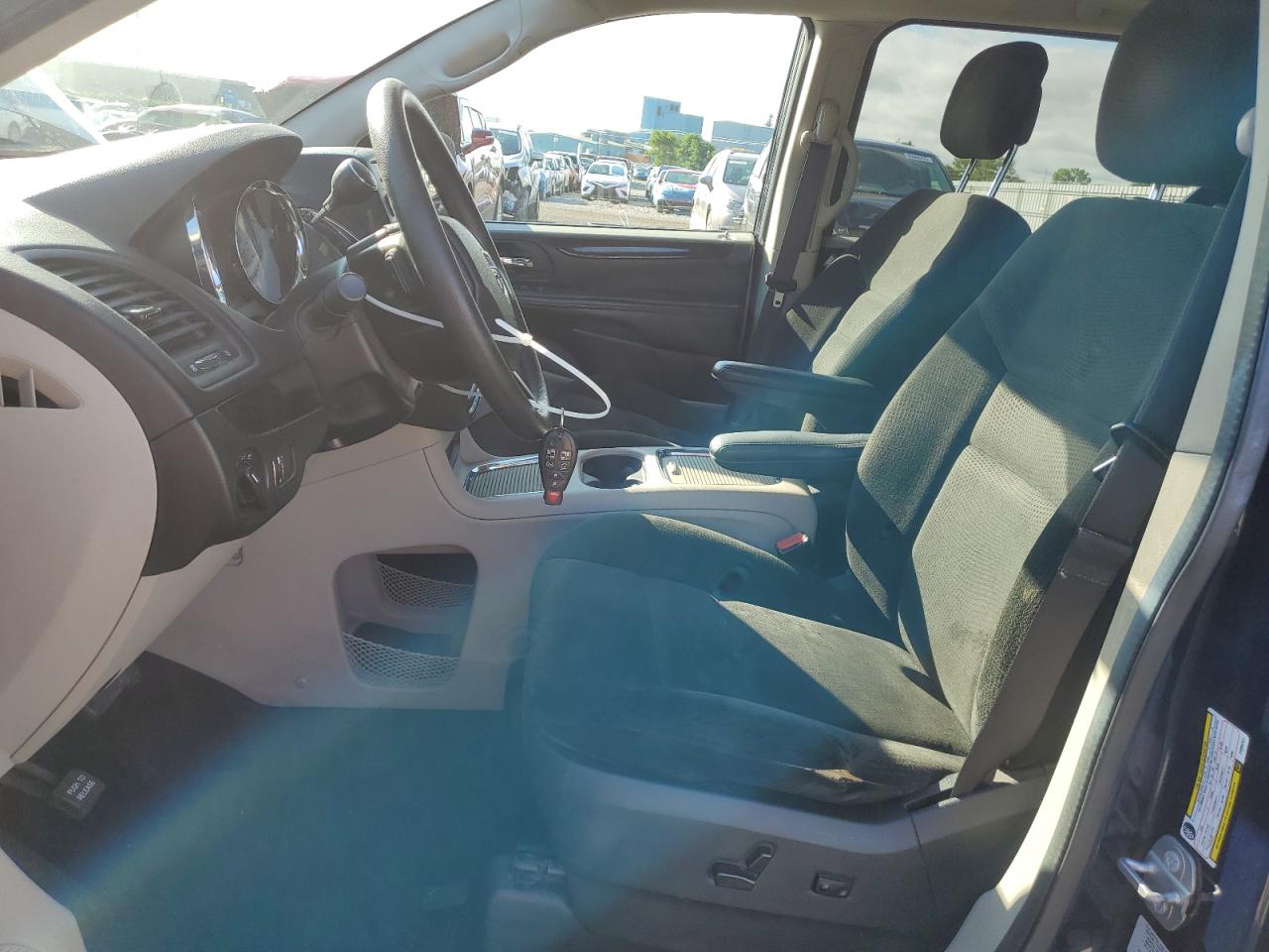 2015 Dodge Grand Caravan Sxt VIN: 2C4RDGCG2FR606721 Lot: 65024615