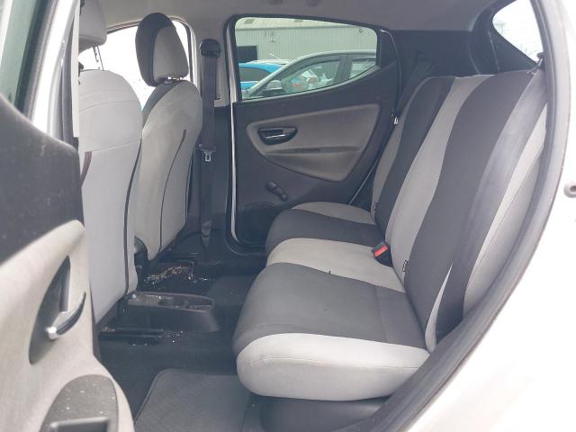 2011 CHRYSLER YPSILON S