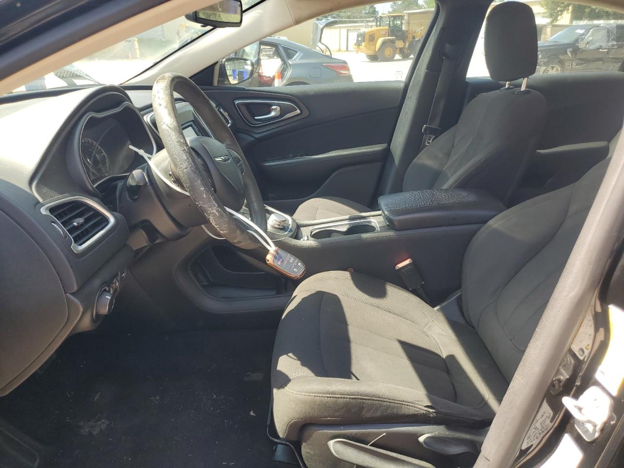 2015 Chrysler 200 Limited VIN: 1C3CCCAB2FN652883 Lot: 65592955