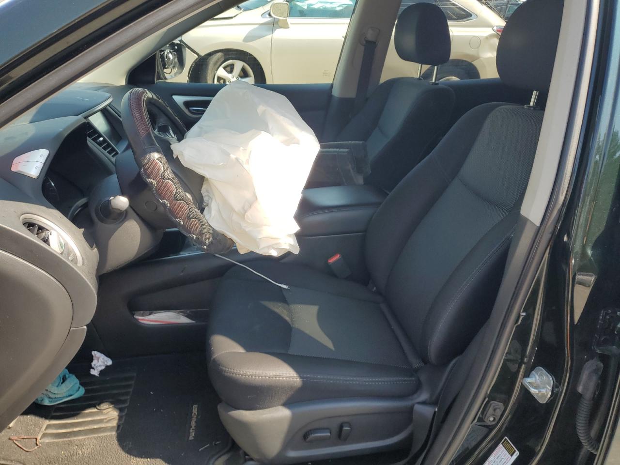 2018 Nissan Pathfinder S VIN: 5N1DR2MM5JC659722 Lot: 64452525