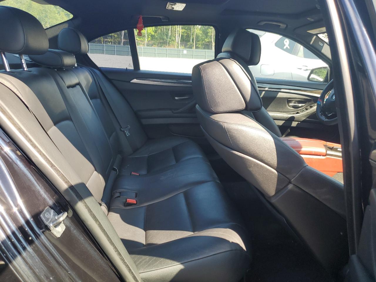 2012 BMW 550 Xi VIN: WBAFU9C53CDY69826 Lot: 93410475