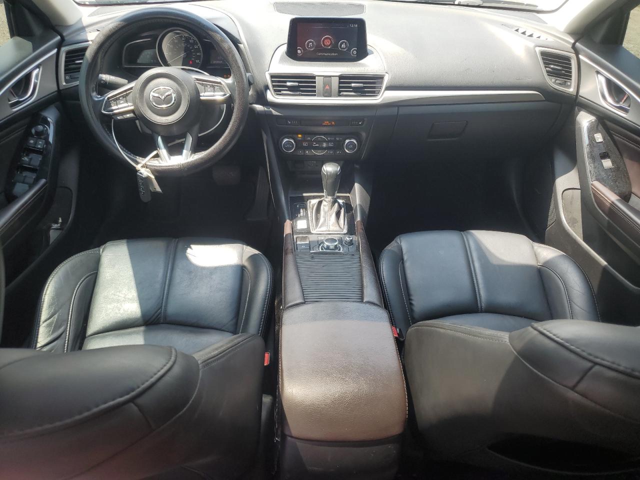 2018 Mazda 3 Touring VIN: 3MZBN1V34JM250923 Lot: 63840925