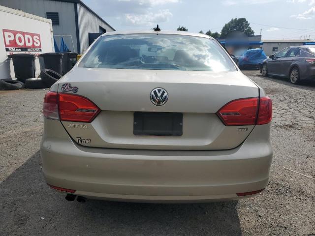  VOLKSWAGEN JETTA 2013 Beżowy