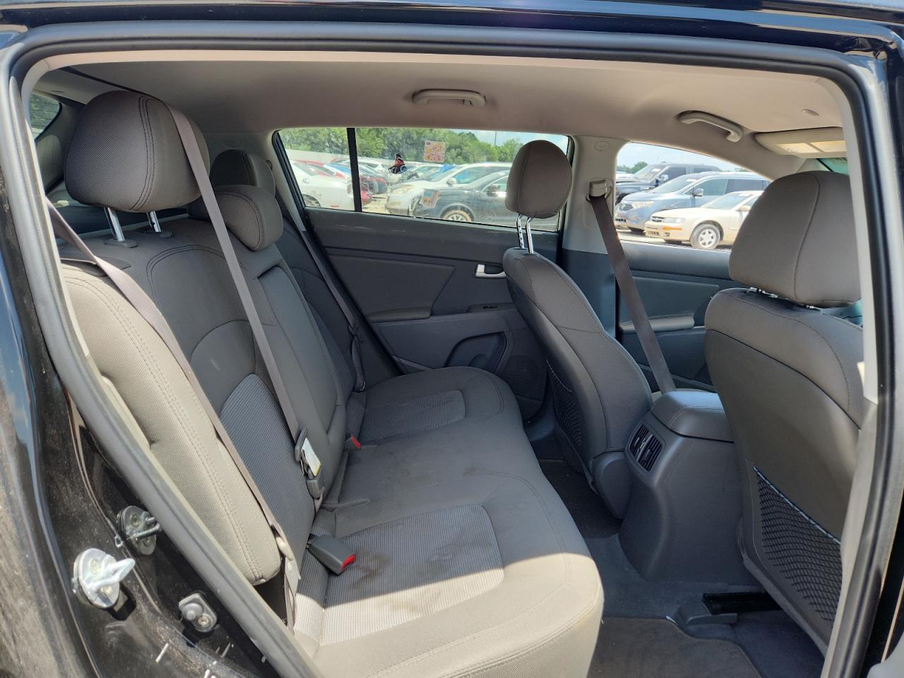 2014 Kia Sportage Base VIN: KNDPB3AC5E7656230 Lot: 64309895
