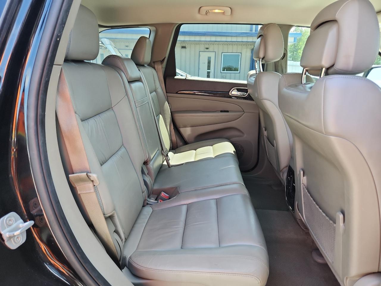 2013 Jeep Grand Cherokee Laredo VIN: 1C4RJEAG9DC621223 Lot: 65432705