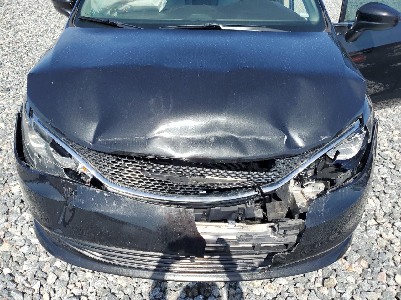 2020 Chrysler Voyager Lxi VIN: 2C4RC1DG5LR262537 Lot: 62668295