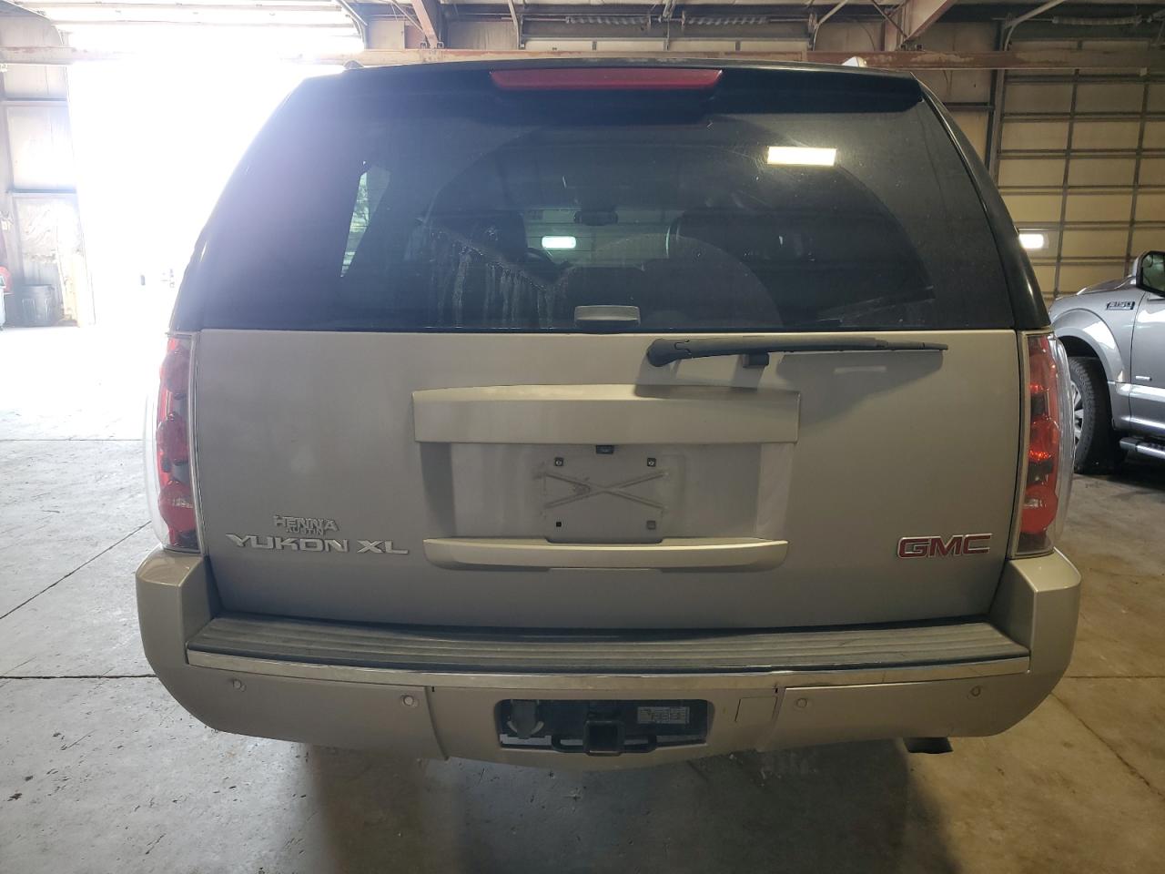 2007 GMC Yukon Xl Denali VIN: 1GKFK668X7J397648 Lot: 63432005