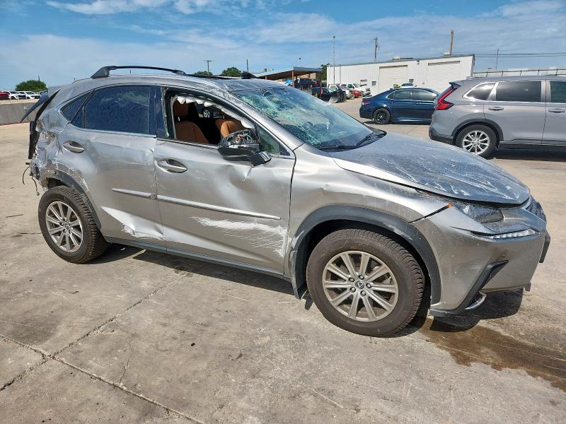  LEXUS NX 2018 Srebrny