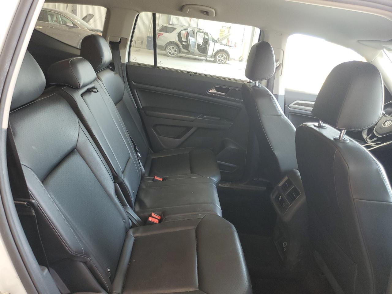 1v2lr2ca5jc552191 1V2LR2CA5JC552191 2018 Volkswagen Atlas Se