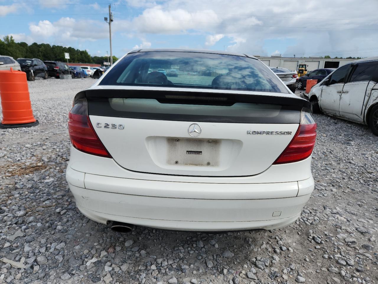 2003 Mercedes-Benz C 230K Sport Coupe VIN: WDBRN40J33A457889 Lot: 64749665
