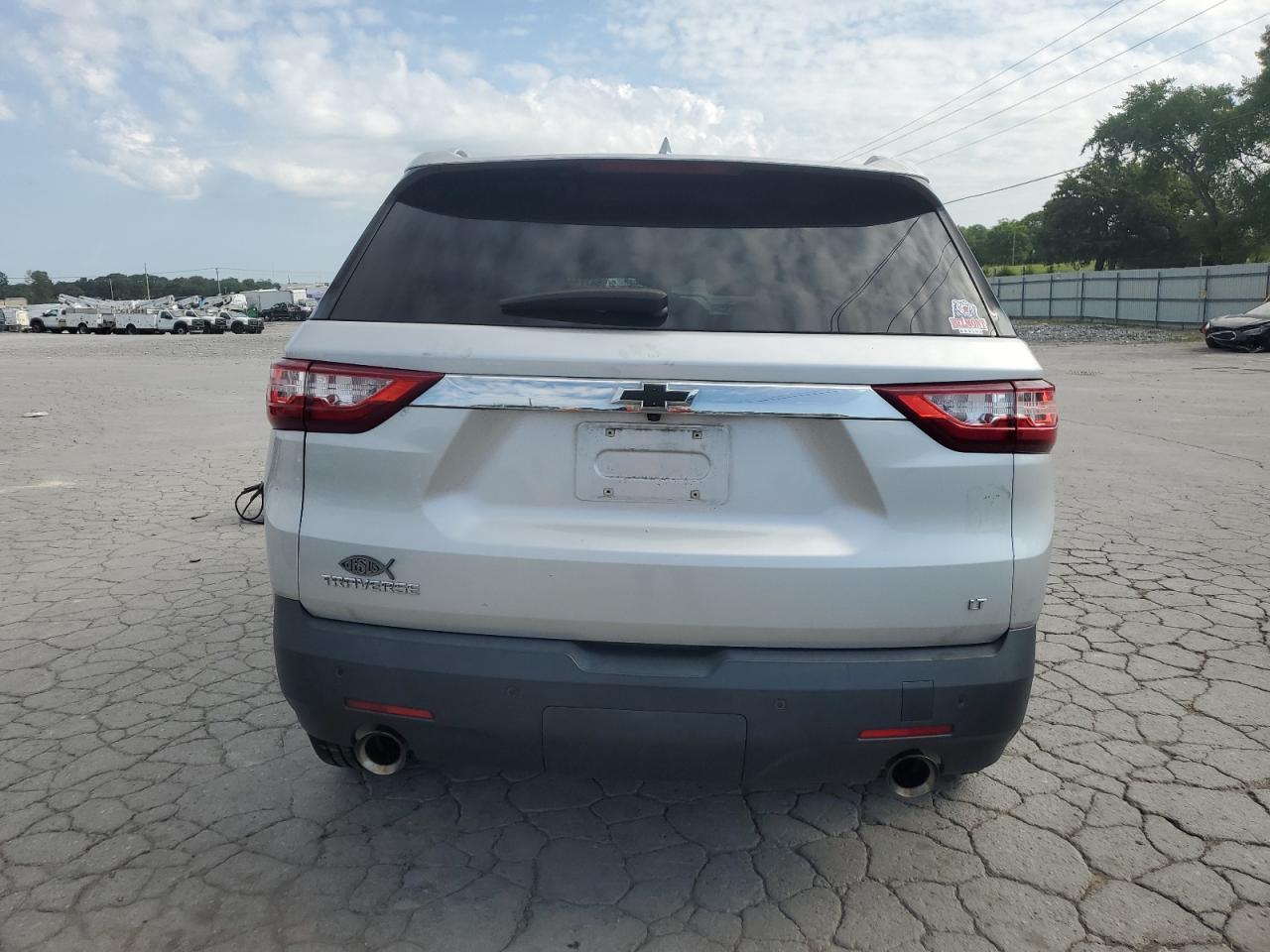 2018 Chevrolet Traverse Lt VIN: 1GNERGKW1JJ242577 Lot: 64774485