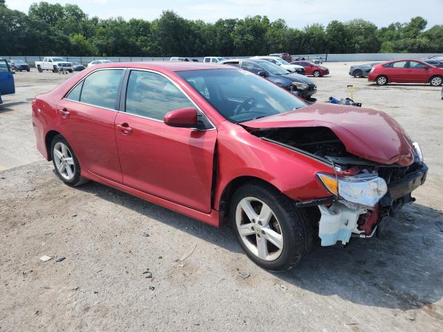  TOYOTA CAMRY 2014 Czerwony