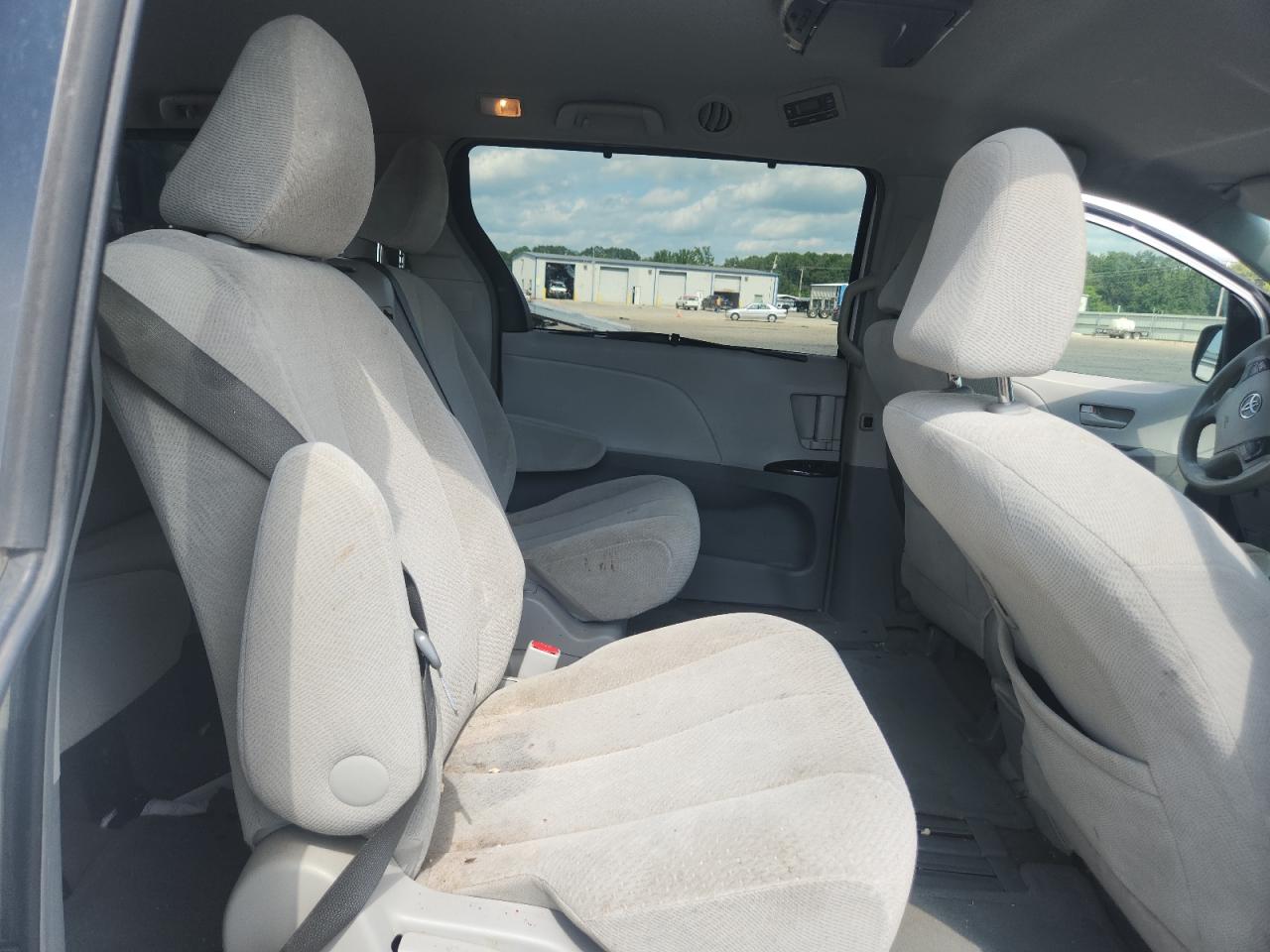 2013 Toyota Sienna Le VIN: 5TDKK3DC3DS371049 Lot: 64221755