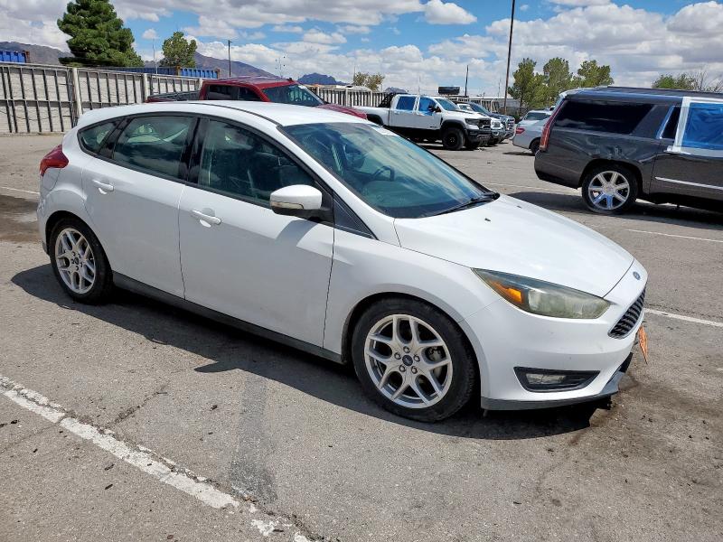 Hatchbacks FORD FOCUS 2015 White