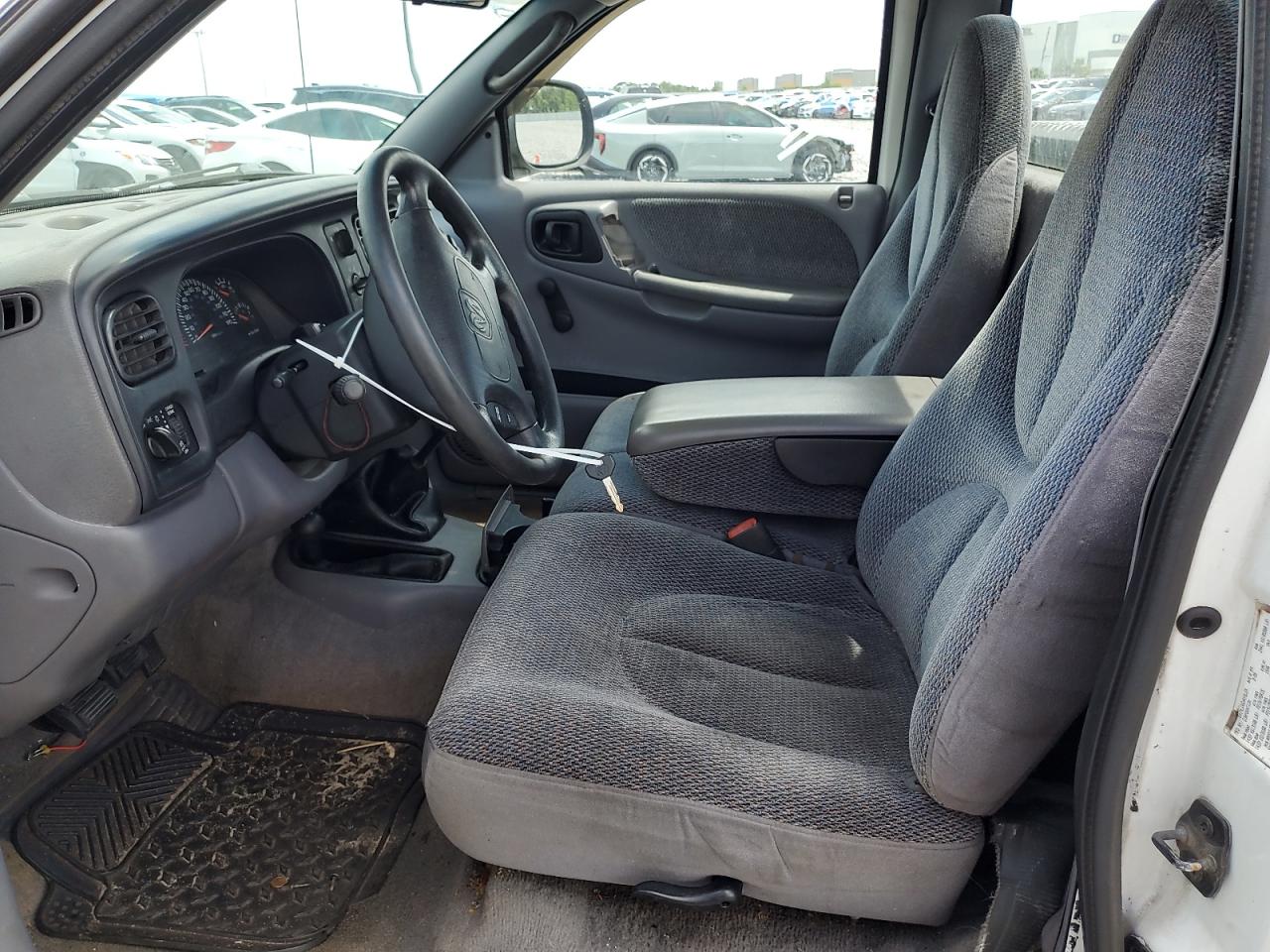 1999 Dodge Dakota VIN: 1B7GG26Y5XS249573 Lot: 63640905