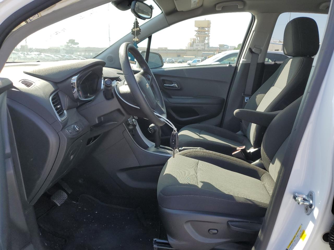 2022 Chevrolet Trax Ls VIN: KL7CJKSM3NB542403 Lot: 67045205