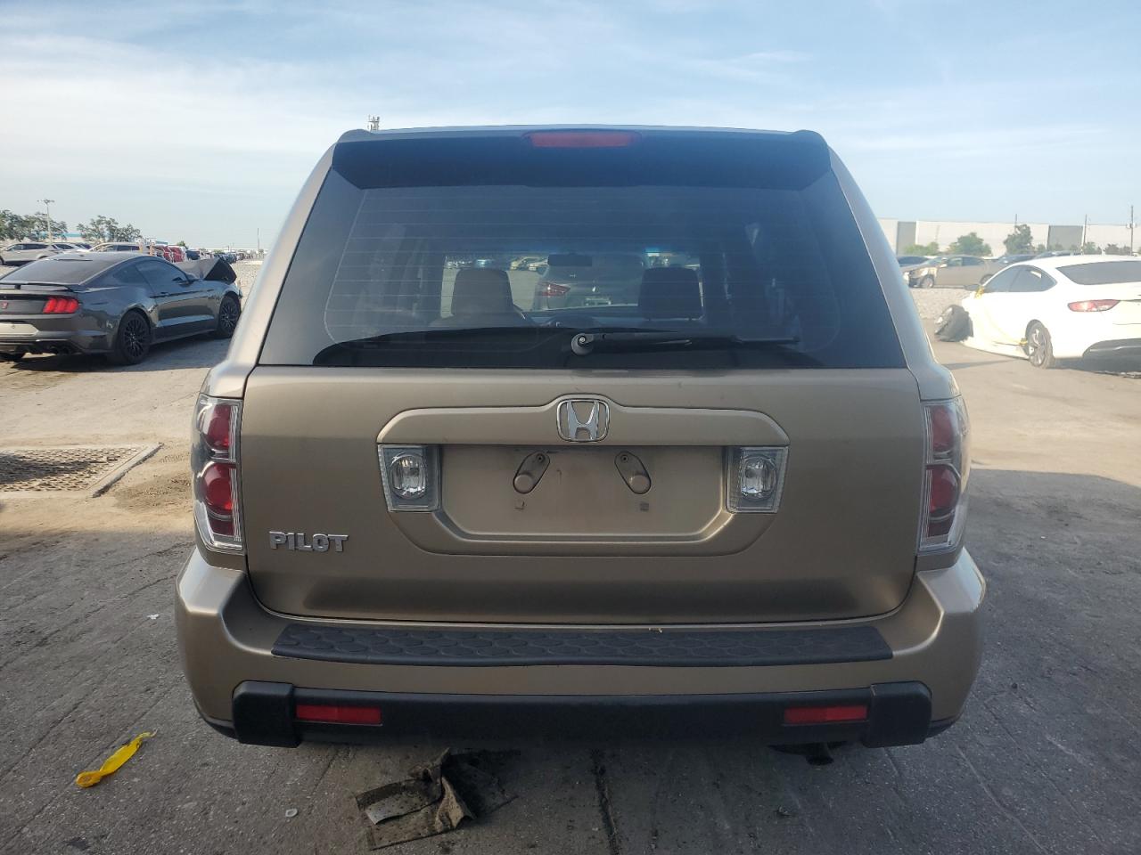 2006 Honda Pilot Lx VIN: 5FNYF28136B044630 Lot: 64007385