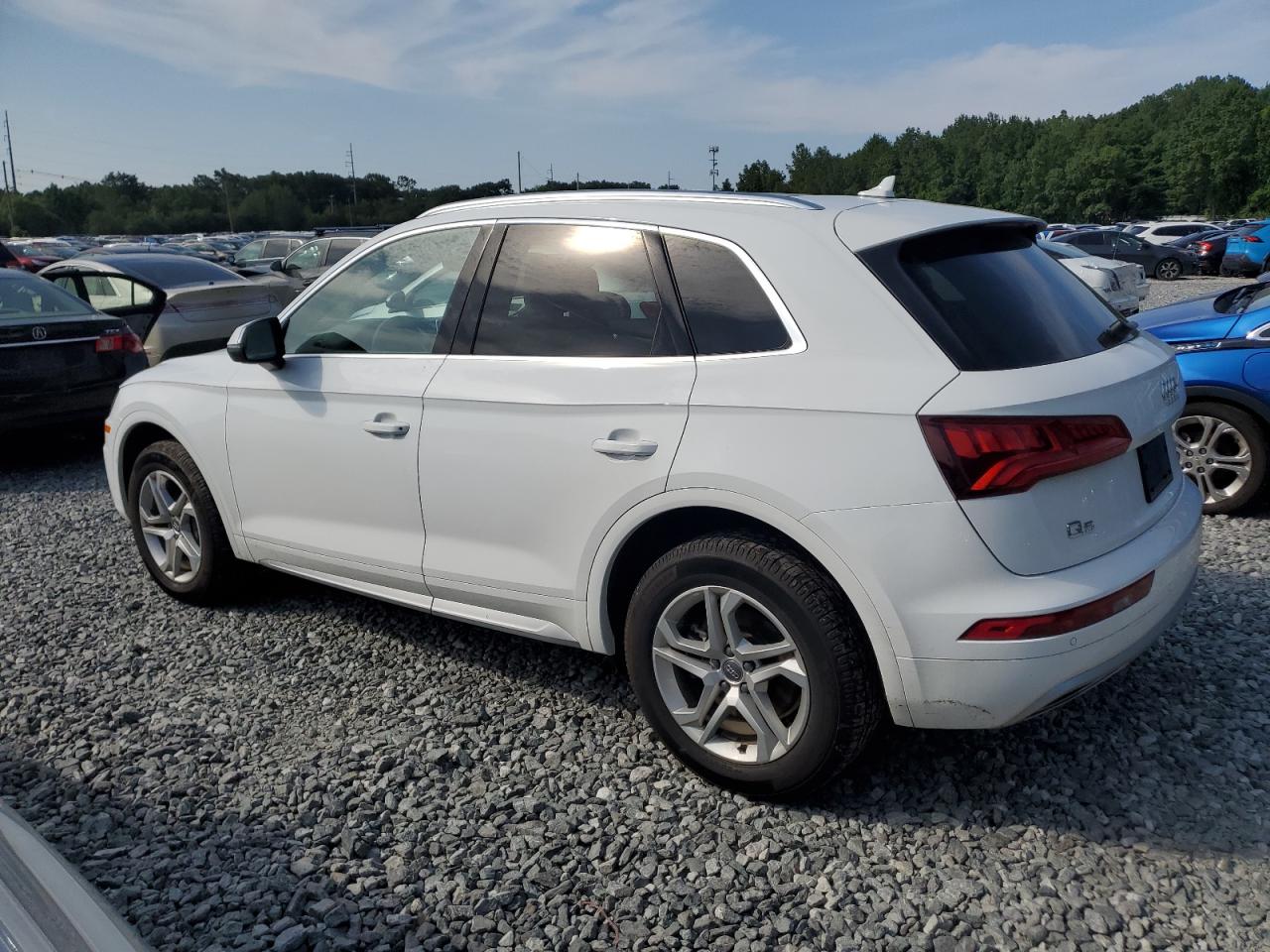 wa1bnafy0j2205881 WA1BNAFY0J2205881 2018 Audi Q5 Premium Plus