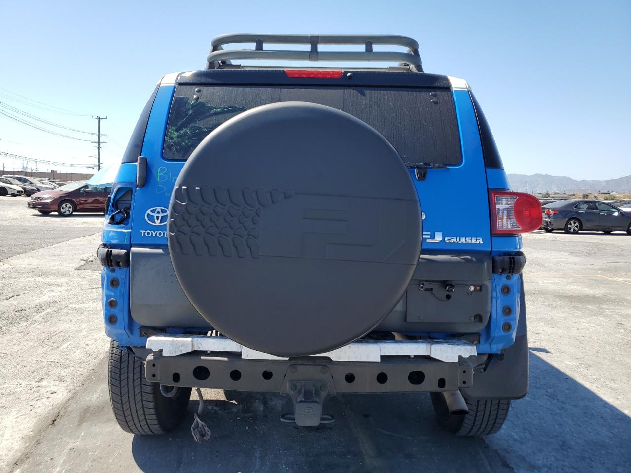 2007 Toyota Fj Cruiser VIN: JTEBU11F470095450 Lot: 64128605
