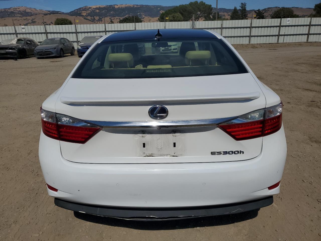 jthbw1ggxd2030468 JTHBW1GGXD2030468 2013 Lexus Es 300H