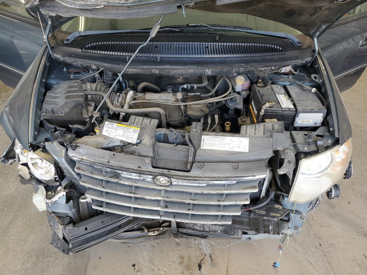 2005 Chrysler Town & Country Limited VIN: 2C8GP64L75R530463 Lot: 62887035