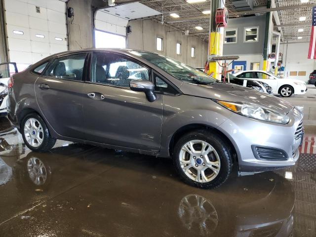 Sedans FORD FIESTA 2014 Szary