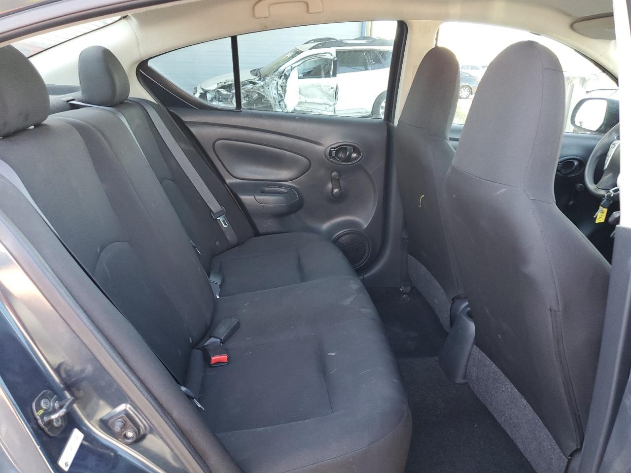 2015 Nissan Versa S VIN: 3N1CN7AP1FL953480 Lot: 64270235