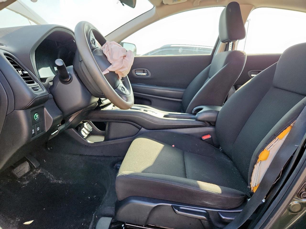 2017 Honda Hr-V Lx VIN: 3CZRU5H3XHG700231 Lot: 64271635