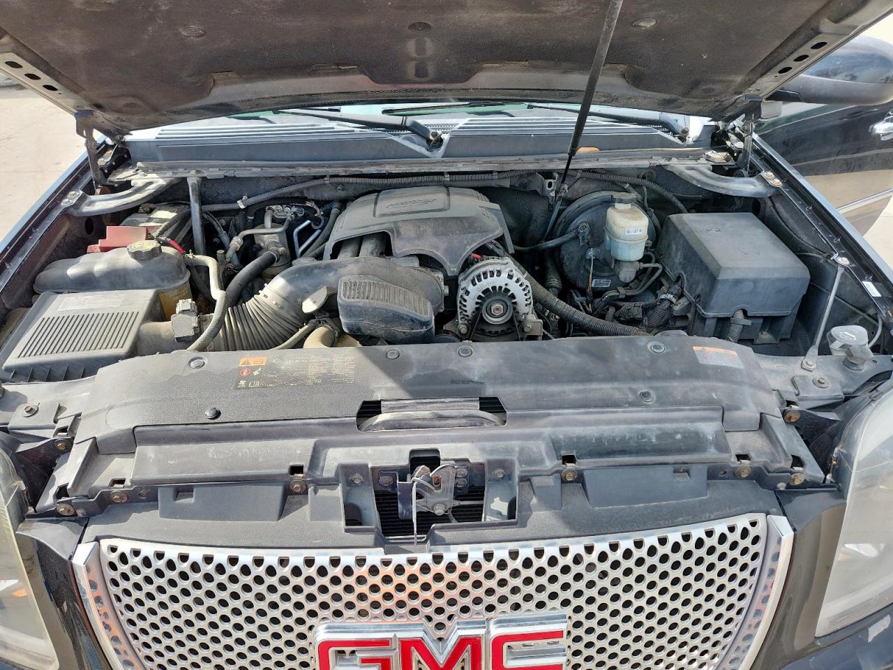 2011 GMC Yukon Xl Denali VIN: 1GKS2MEF7BR361347 Lot: 63367005