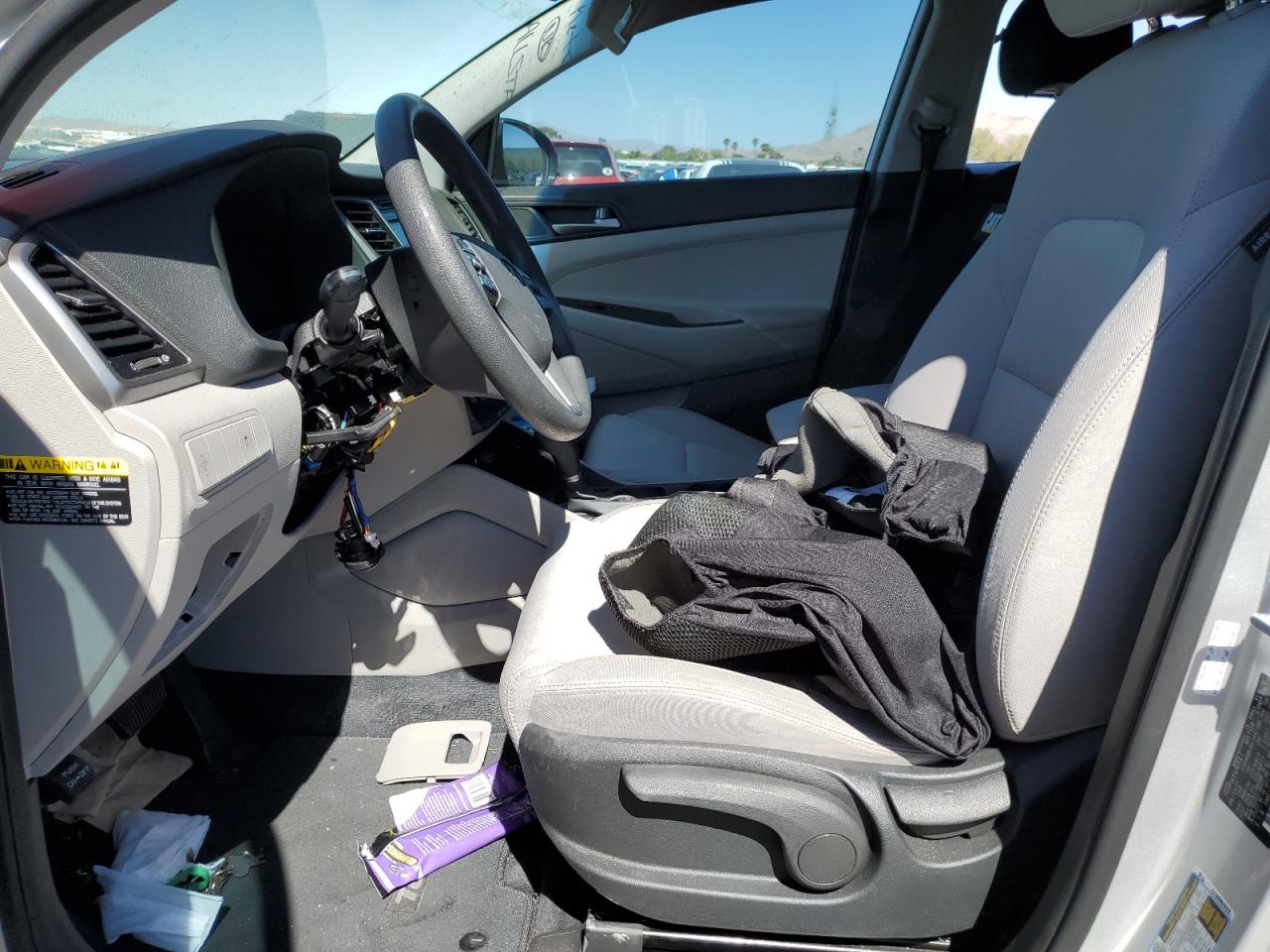 km8j23a40hu558772 KM8J23A40HU558772 2017 Hyundai Tucson Se