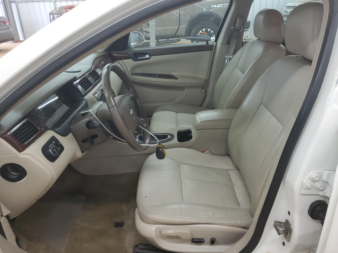 2008 Chevrolet Impala Ltz VIN: 2G1WU583881251819 Lot: 63138415