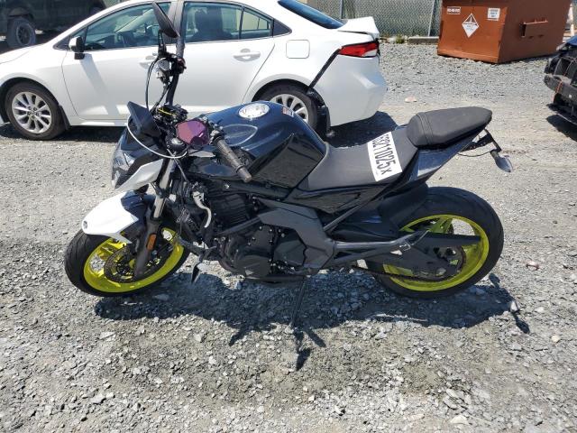 2023 CF MOTO 650NK   