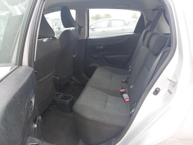 2012 TOYOTA YARIS TR V