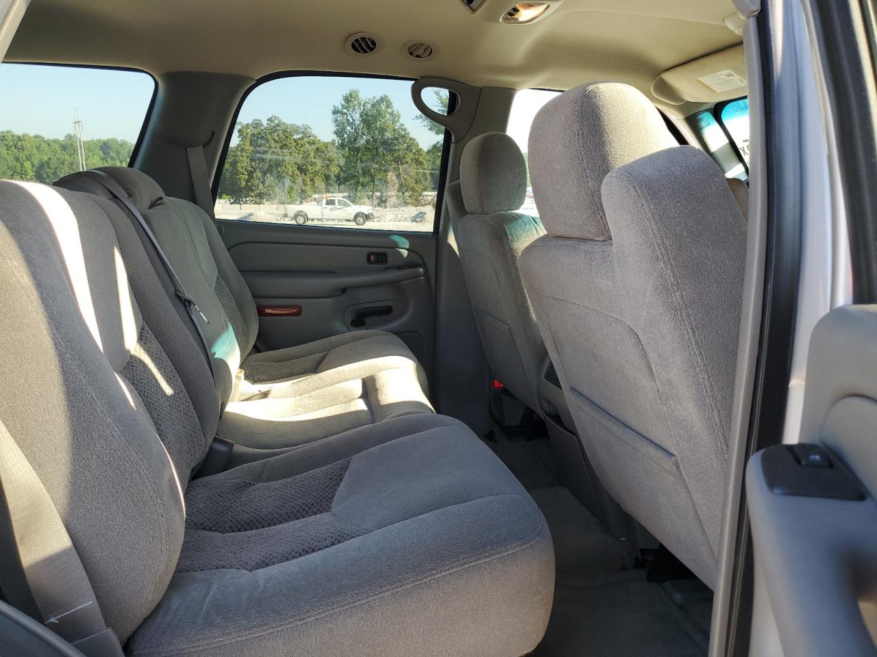 2005 Chevrolet Tahoe C1500 VIN: 1GNEC13T15J232270 Lot: 64440005